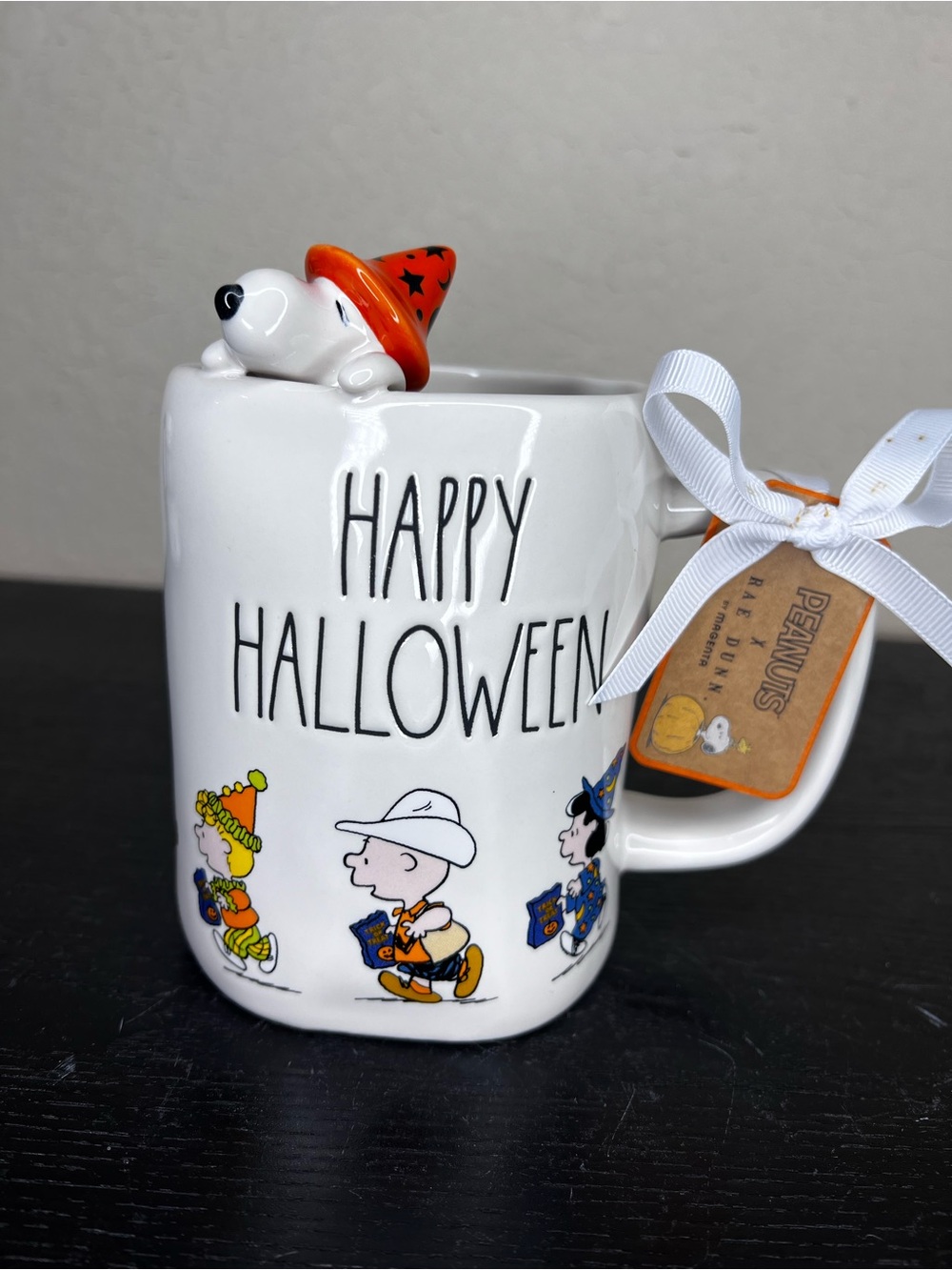 NEW Rae Dunn x Peanuts Halloween Trick or Treaters Mug with Snoopy Topper